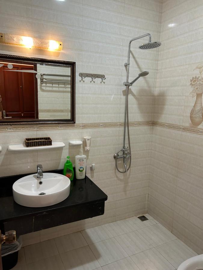 Halong Starlight Inn & Travel Ha Long Exteriör bild
