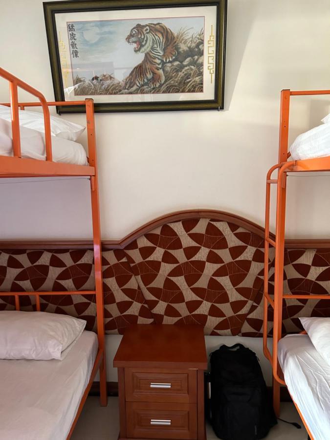 Halong Starlight Inn & Travel Ha Long Exteriör bild
