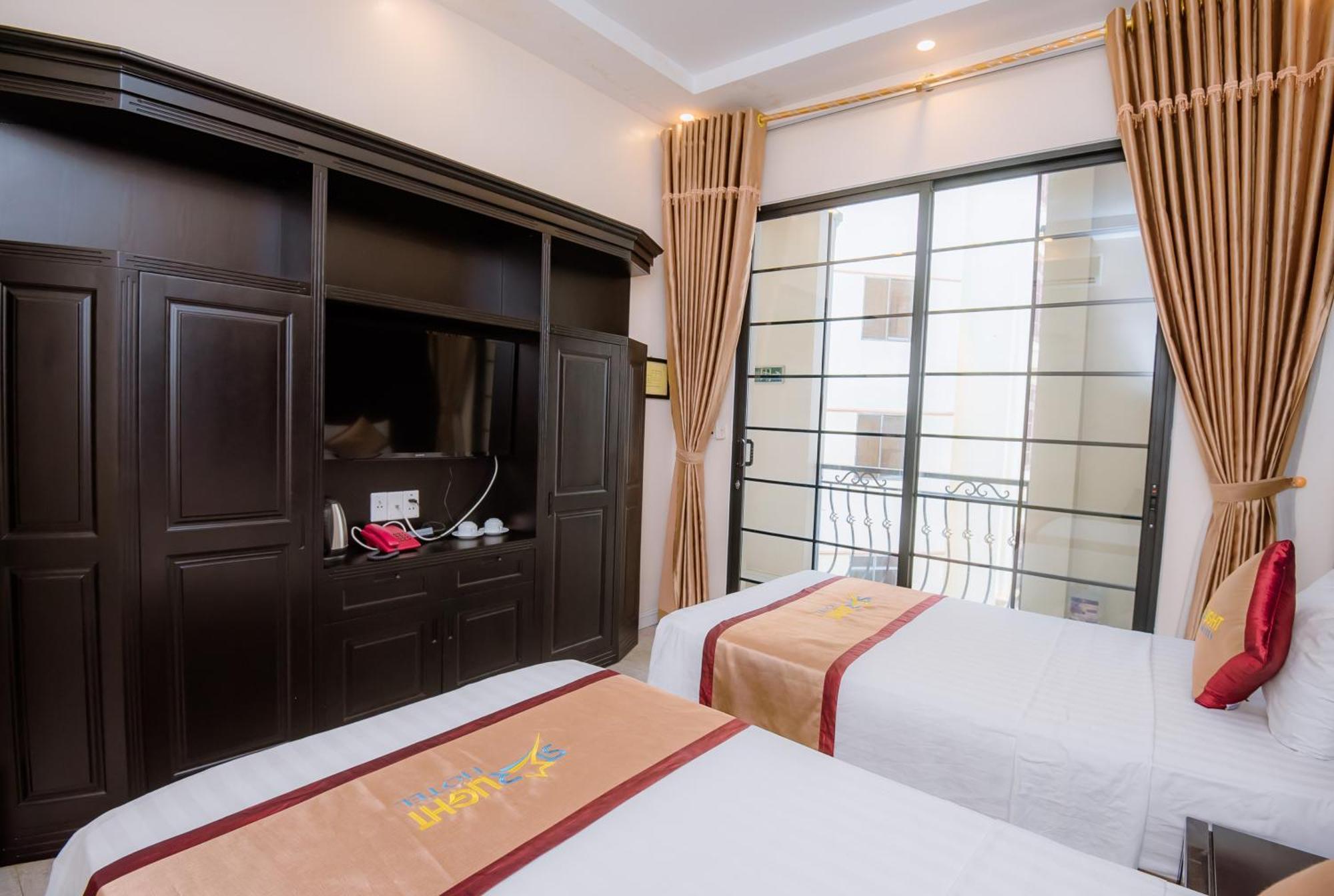 Halong Starlight Inn & Travel Ha Long Exteriör bild